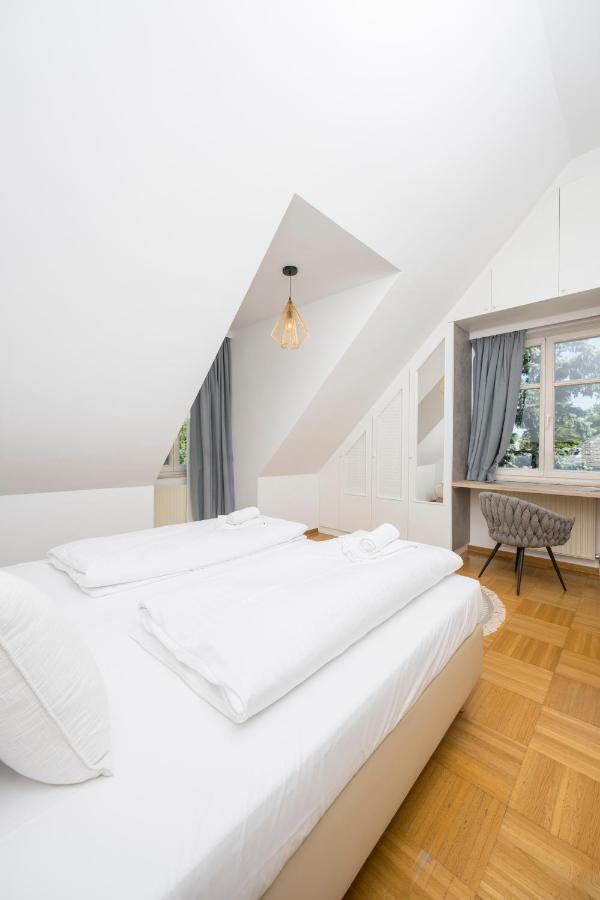 Terrace Lounge Ober St Veit Apartment