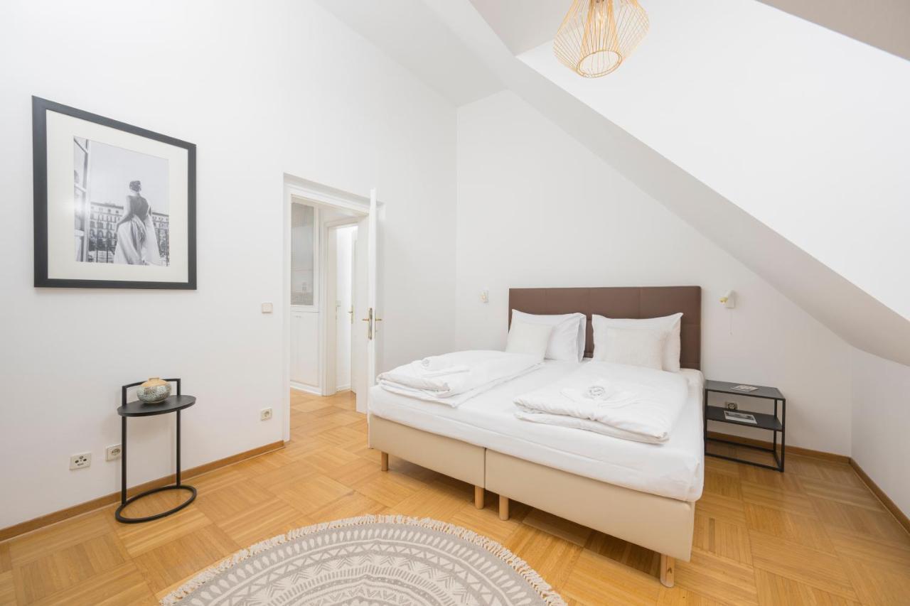 Apartment Terrace Lounge Ober St Veit Wien