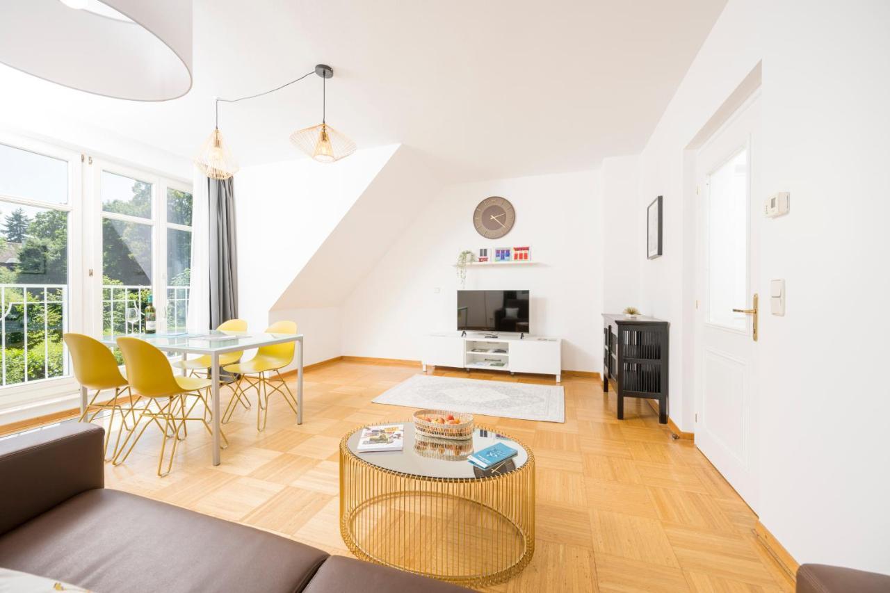 Terrace Lounge Ober St Veit Apartment